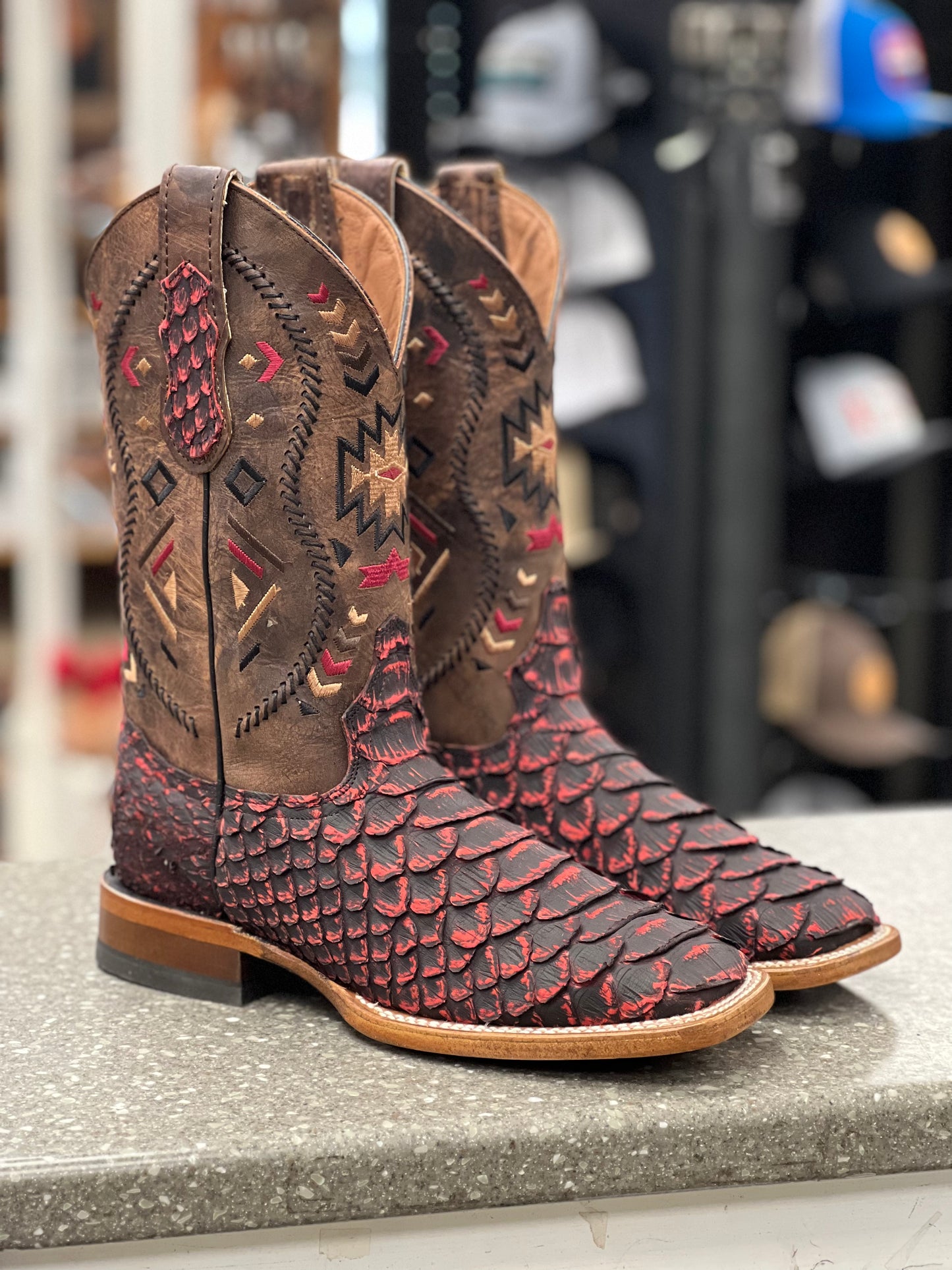 Piton boots best sale